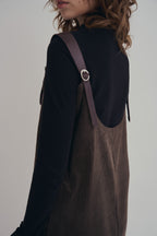 可可棕絨毛細肩帶洋裝