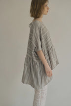 日本緹花棉花苞後綁帶上衣，刺繡工藝兩側口袋舒適廓形。