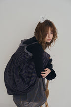 日本銀絲直條洋裝，100%日本棉搭配內裏與前胸雙拉鍊、兩側口袋的俐落條紋連身裙。