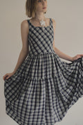 日本棉斜紋格紋洋裝，輕薄不透側拉鍊箱褶裙擺舒適優雅。